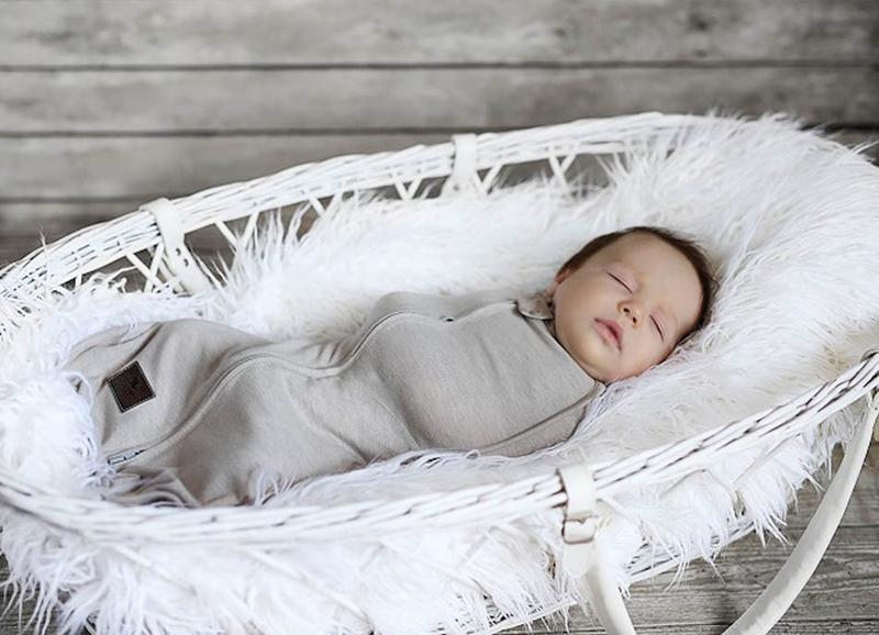 Jak w prosty sposób uszyć otulacz dla niemowlaka?