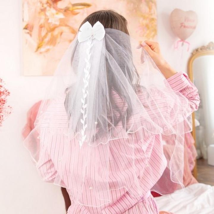 Welon do sukni z falbanami