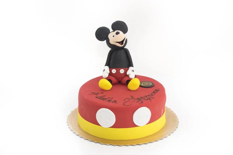 Jak efektownie stworzyć strój myszki na każdą okazję?