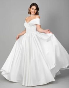 Jak wybrać suknię ślubną księżniczki idealnie dopasowaną do Twojej figury?