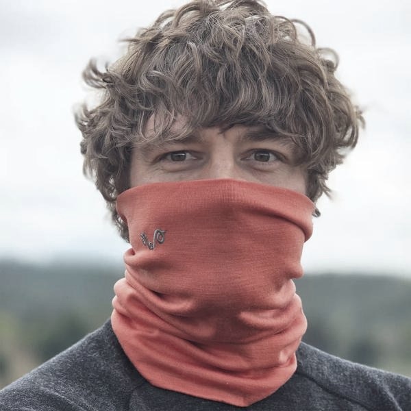 Jak uszyć komin krok po kroku: praktyczny poradnik na YouTube